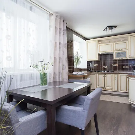 Elenbach 4 проспект независимости Apartment